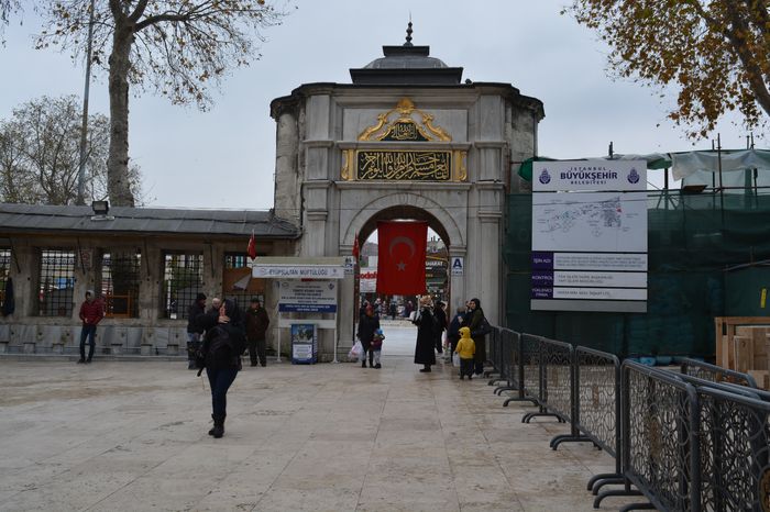 Prior to the arrival of the army a Roman fleet